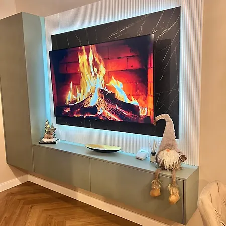 アパート The Hills Premier