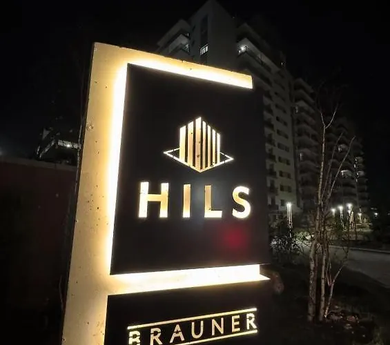 The Hills Premier *